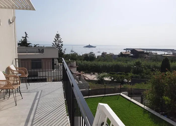 Nacari Home